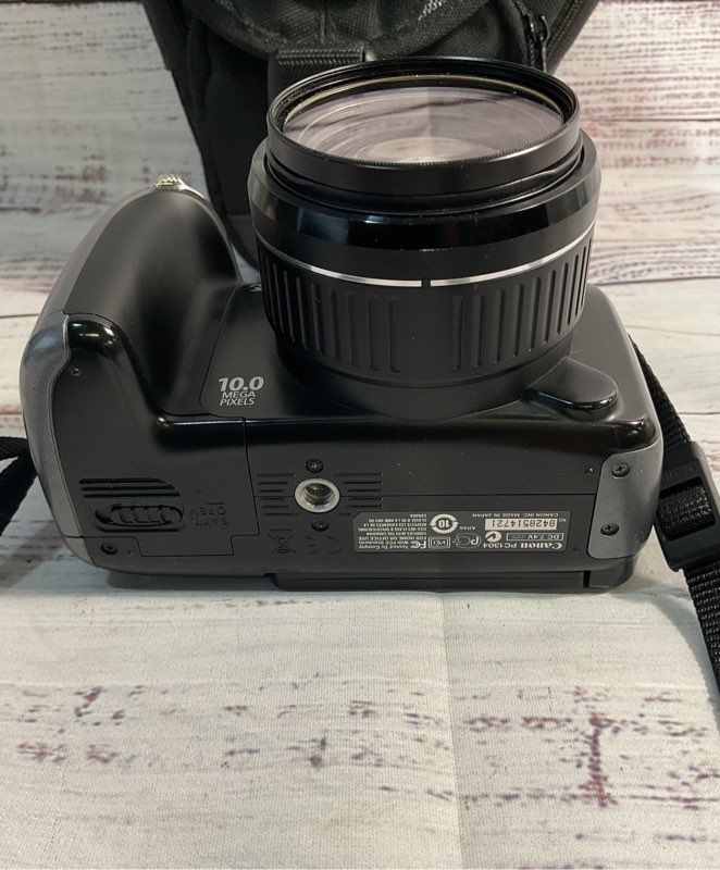 Canon PowerShot SX10 IS 10.0MP Digital Camera For Parts Read Below