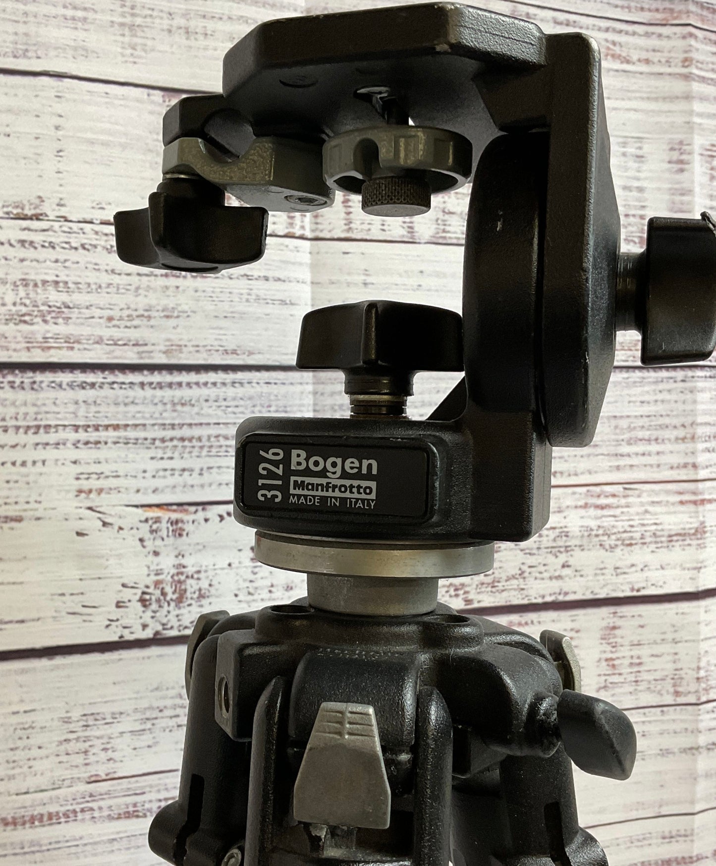 Bogen Manfrotto 3126 Fluid Head w/ 3001 Aluminum Professional Italy Tripod
