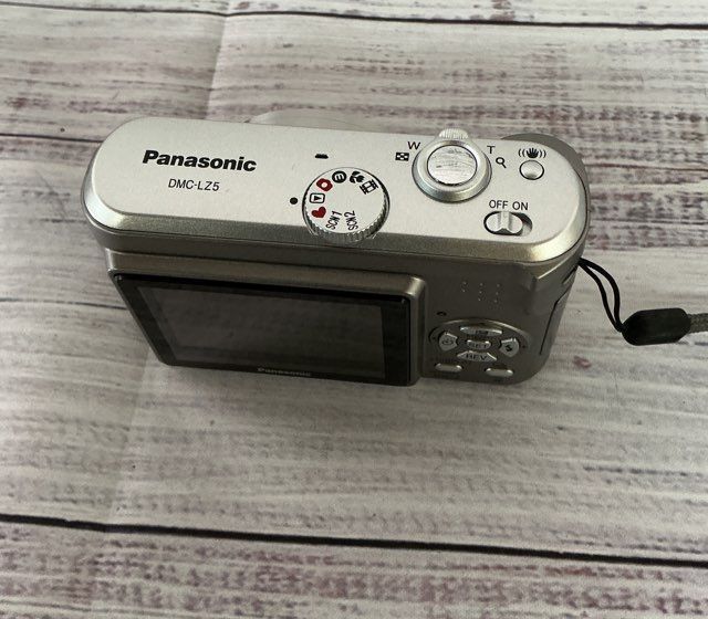 Panasonic Lumix DMC-LZ5S 6MP Digital Camera Stabilized Zoom NOT TESTED