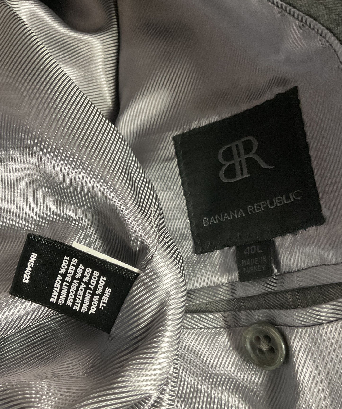 Banana Republic Pinstripe Wool 3 Piece Suit Gray 40L Blazer 33-34 Pants