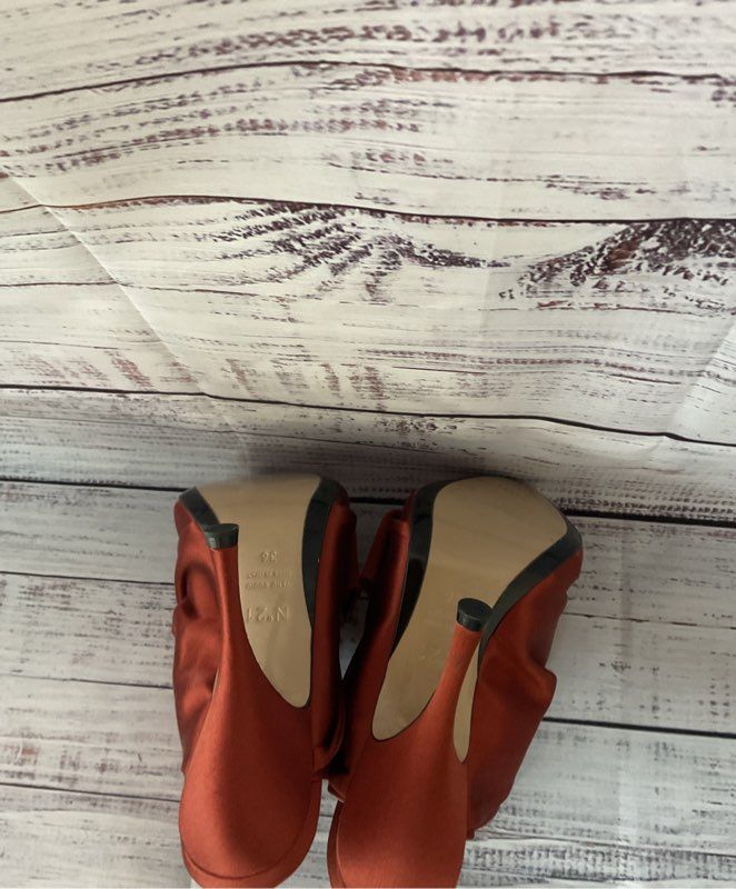 Women's No 21 Rust Satin Mules Heels Size 5.5 Like New