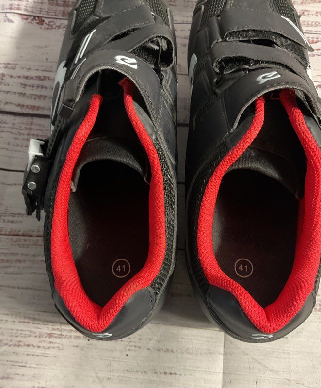 Peloton Cycling Shoes Unisex Size 41/ US Size 8 Men & Size 9.5/10 Women