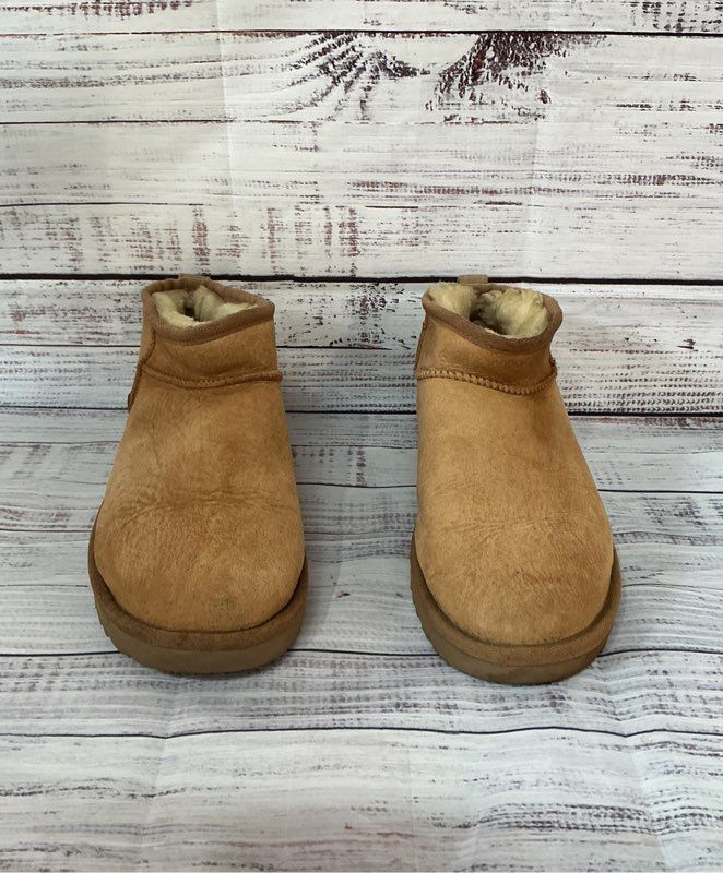 Women's Ugg Ultra Mini Chestnut Classic Boot Size 9