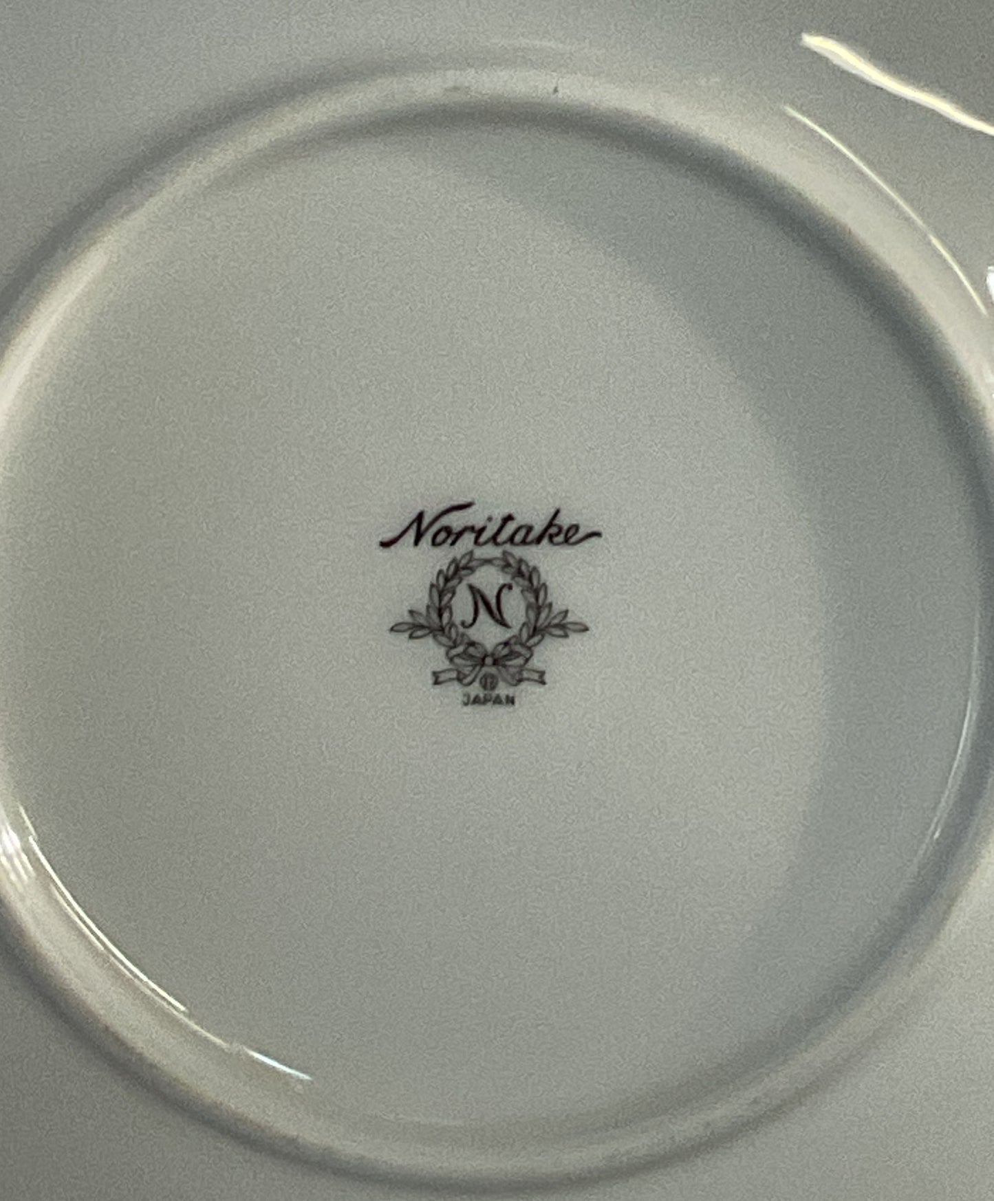 Noritake Porcelain Platinum Trim Set of 7 Bread Plates White