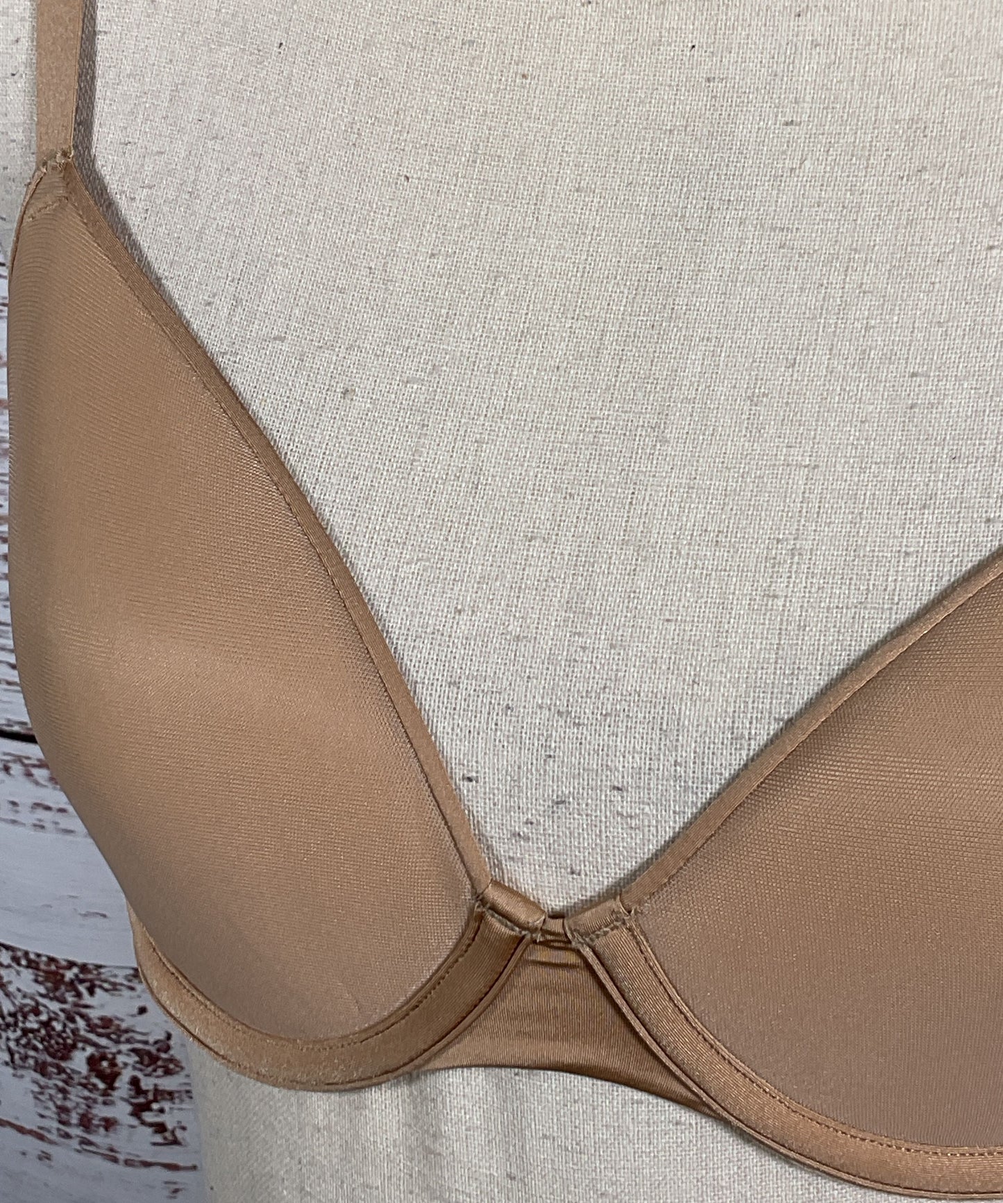 Skims Weightless Demi Bra Clay 32D