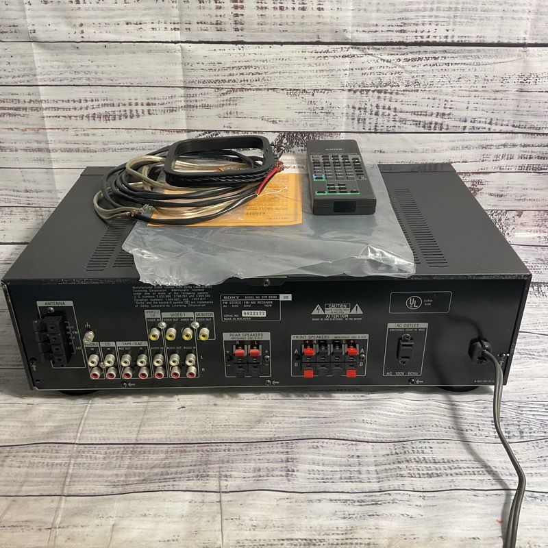 Sony STR-D590 AM FM Stereo Receiver A/V Control Center Bundled w/ Remote Control