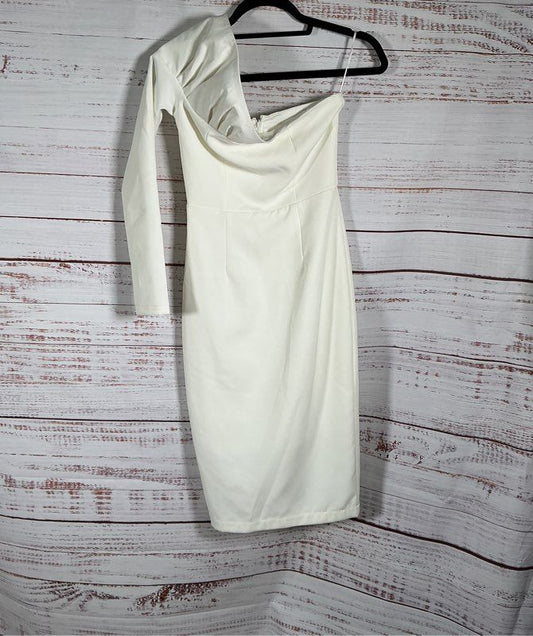 NWT Women's Bianca and Bridget White One Shoulder Dress Size 6 Retail $350