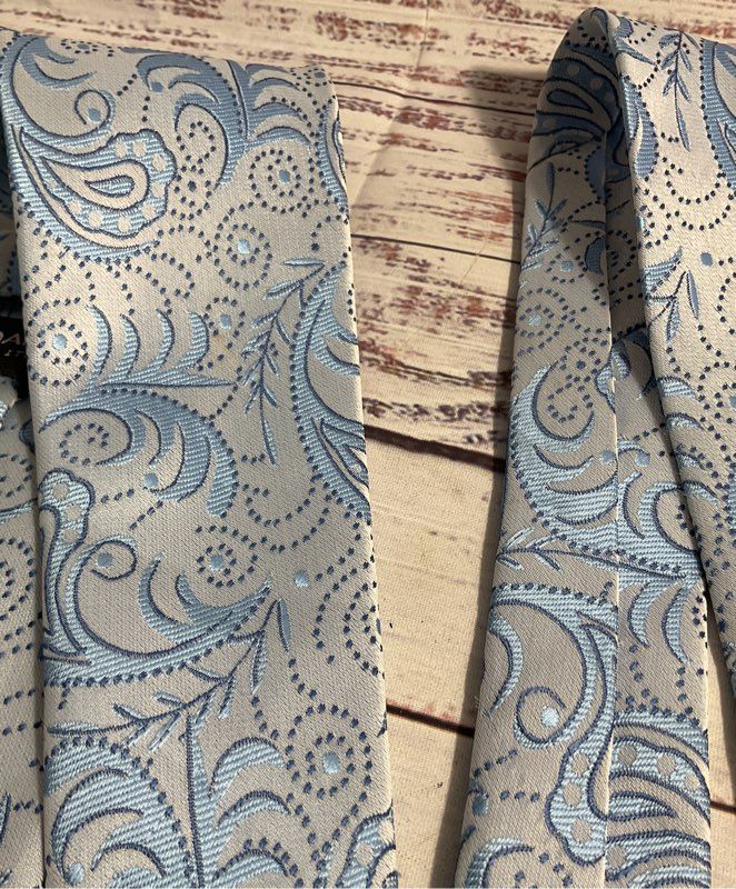 Men's Giorgio Armani Silk Paisley Pattern Blue Tie