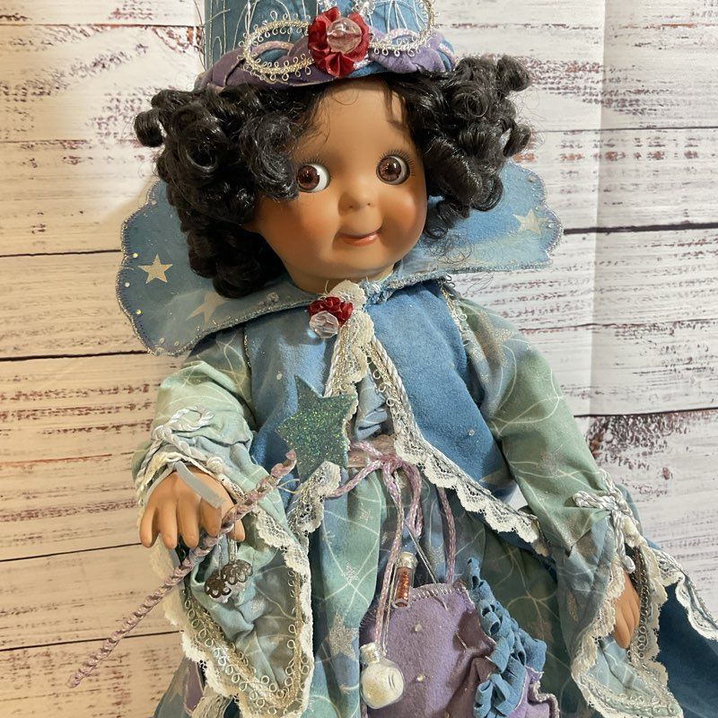 VTG. GLORIA VANDERBILT Sorcerer Wizard Porcelain Doll- 14.5"