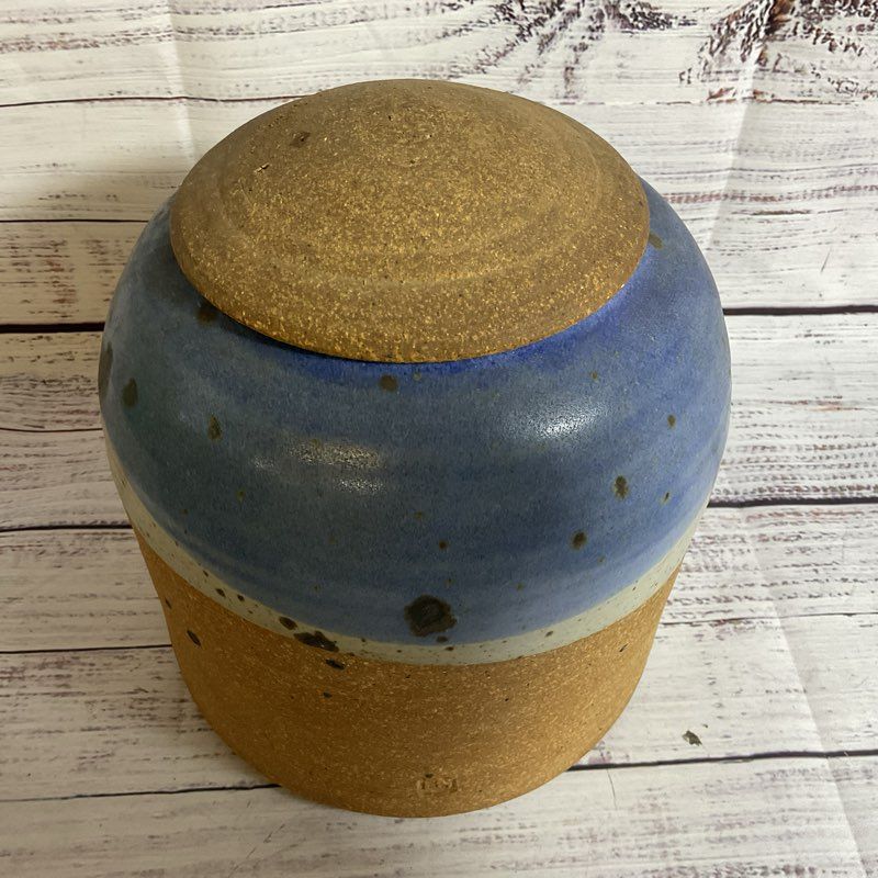 VTG. Modernist BRYON TEMPLE Pottery Jar with Lid- 7.5"