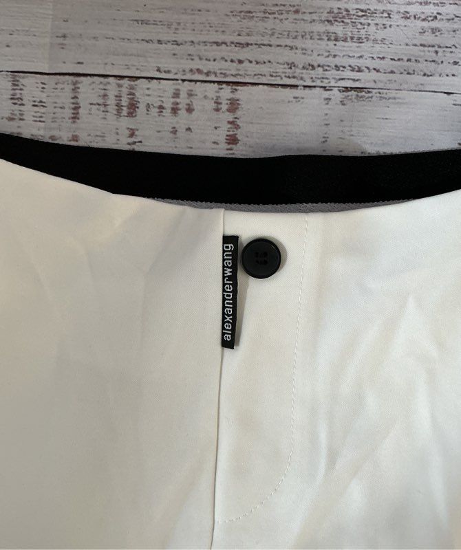 Women's Alexander Wang White Shorts Size M
