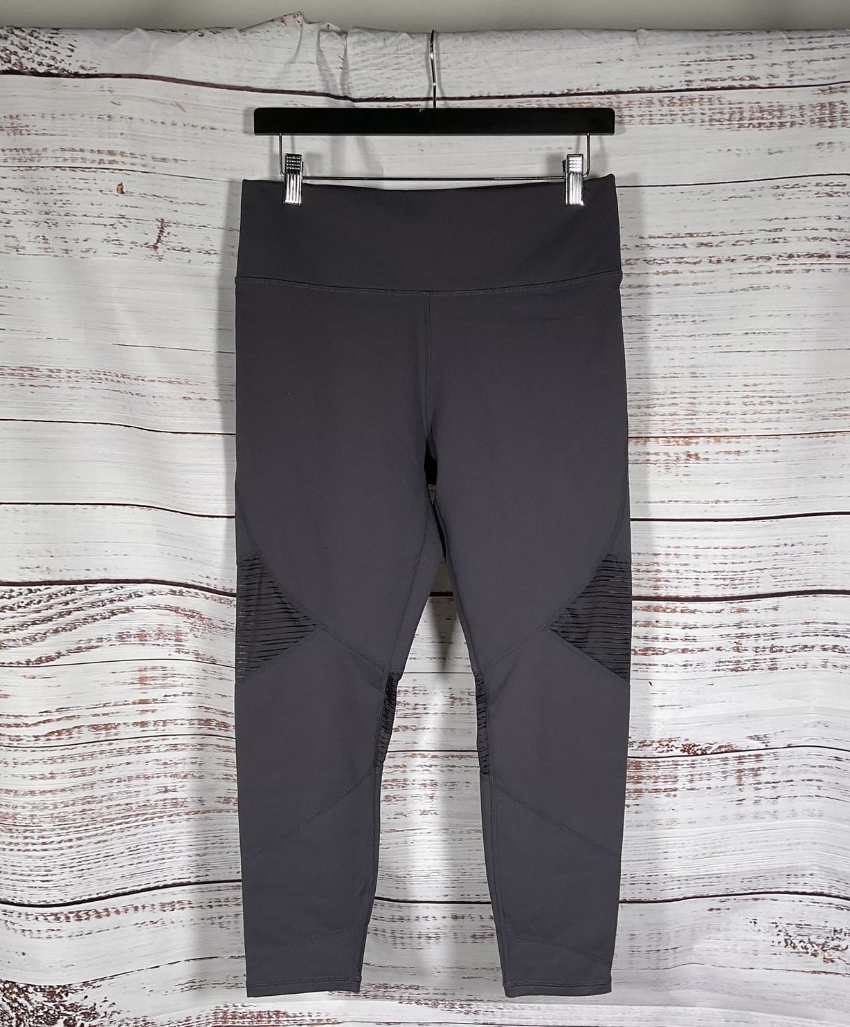Fabletics Gray Hope High-Waisted 7/8 Capri - Size Large