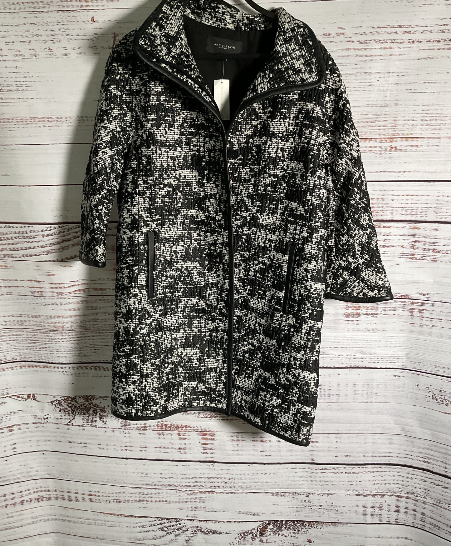 NWT Ann Taylor Black White Tweed Coat Size S Retail $198