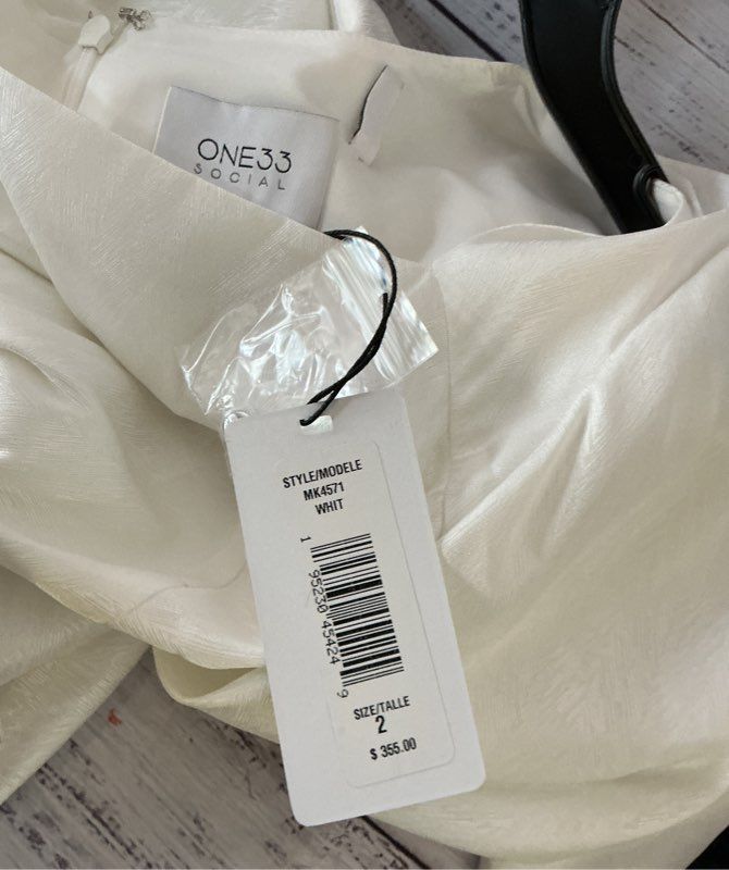 NWT One33 Social White Belted Dress Size 2 Retail $355
