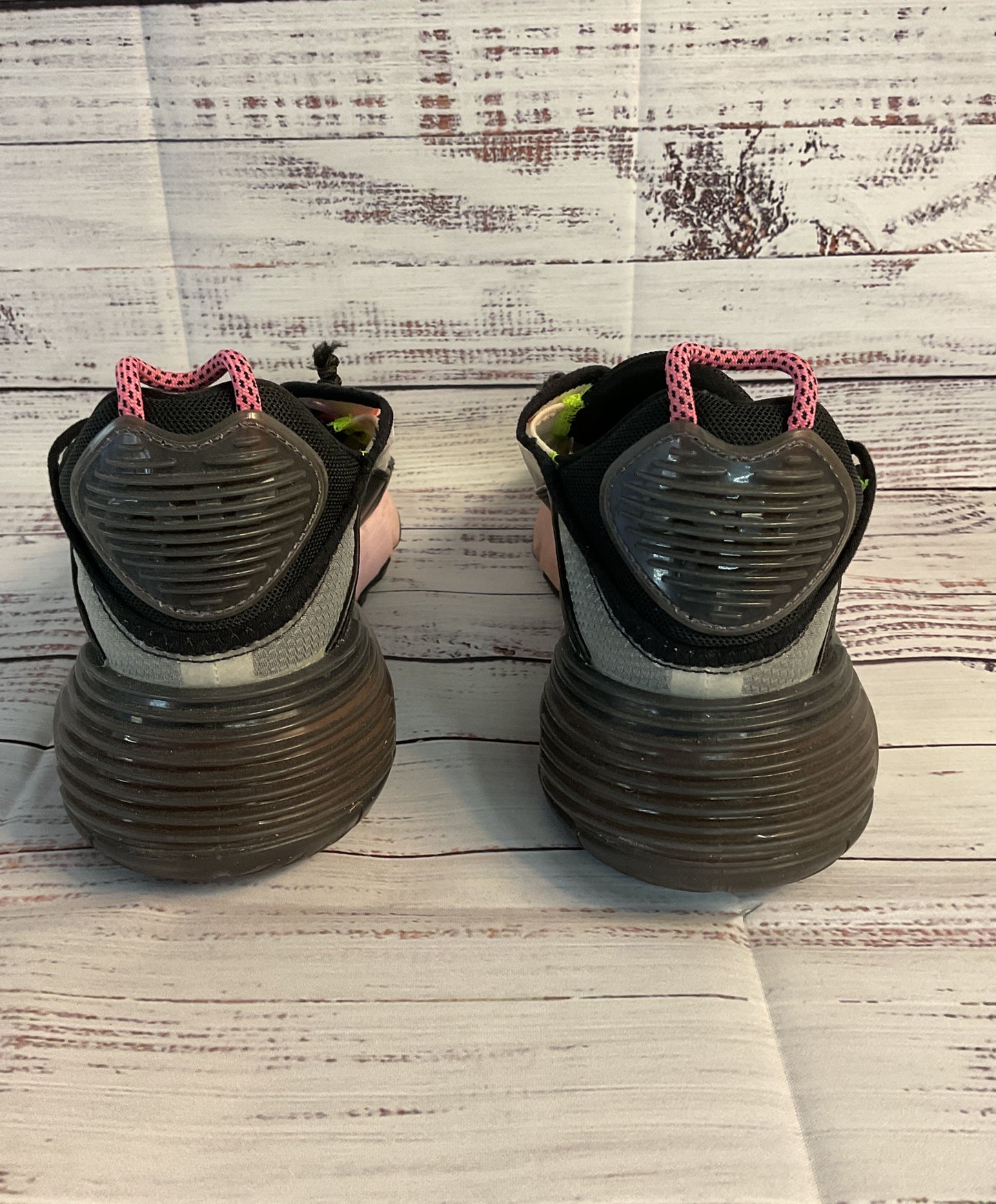 Women's Nike Air Max 2090 Lotus Pink Size 9