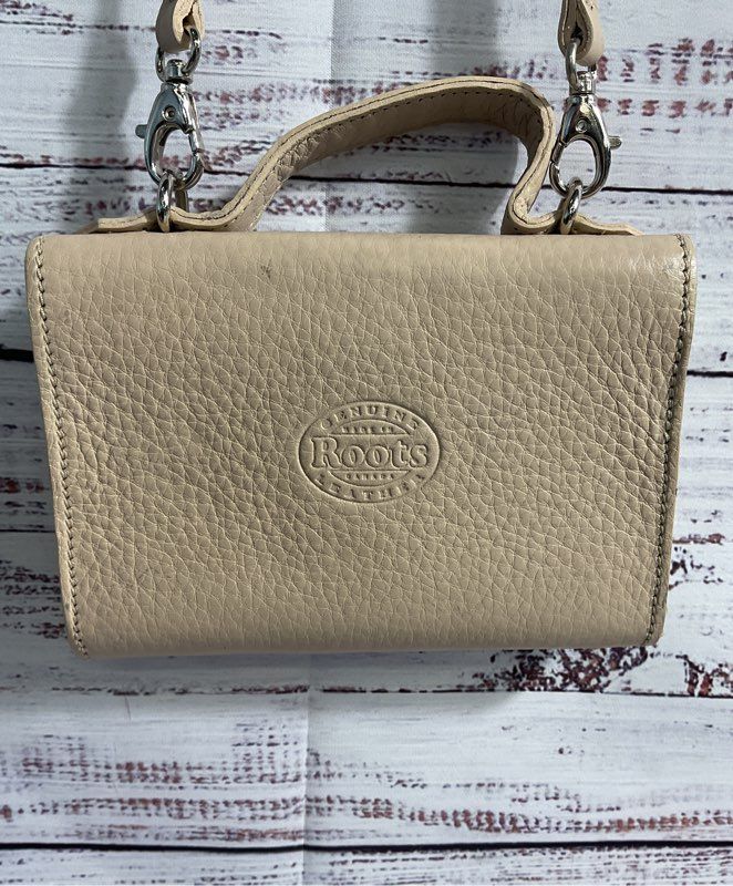 Vintage Roots Canada Ivory Crossbody Purse Women's Genuine Leather