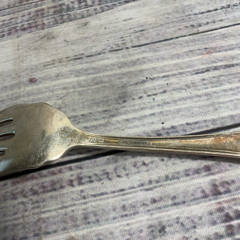 Antique 1908 WM. Rogers Garrick Silver Plate Flatware Set 6 Salad Forks+1 Ladle