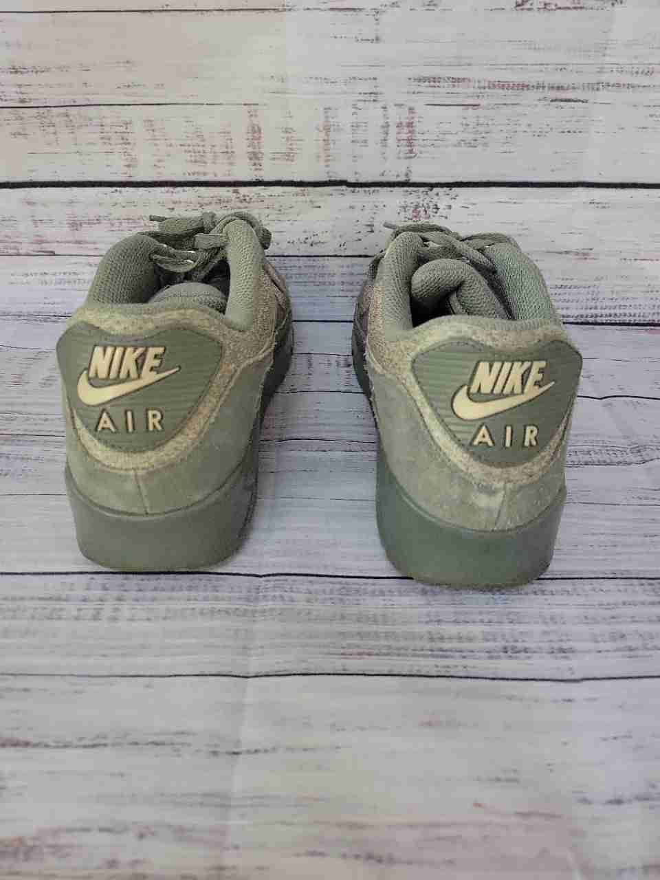 Men's Nike Air Max 90 Olive/Grey Sneaker Size 9.5