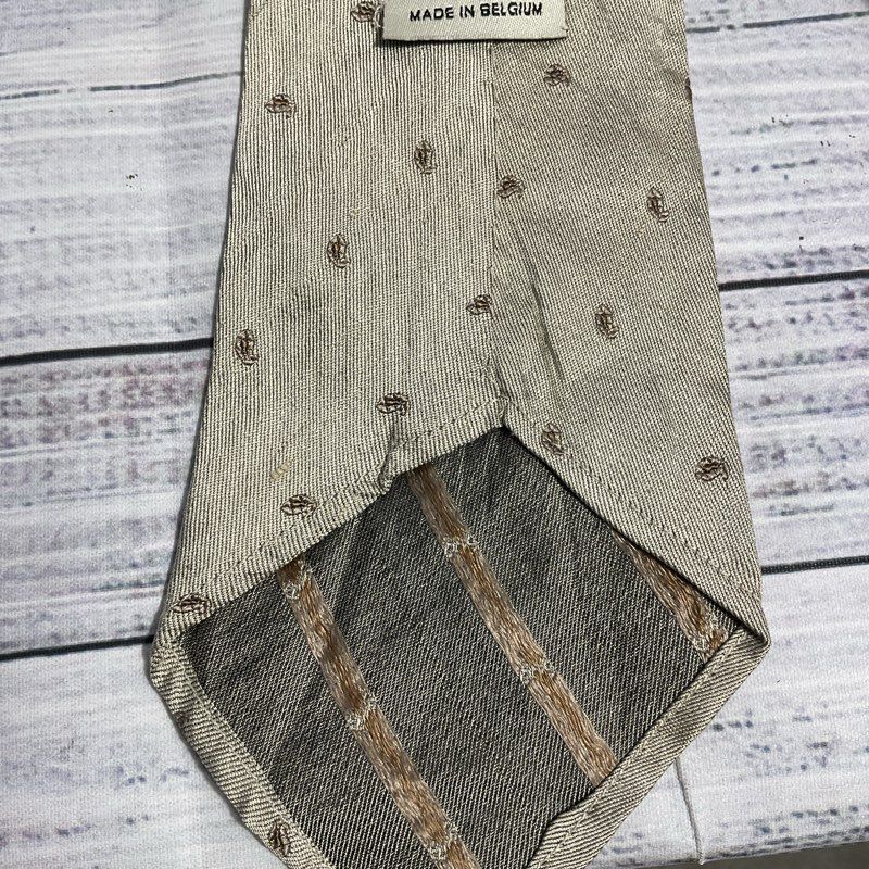 VTG. Dries Van Noten Silver Patterned Silk Tie - Size 55 in.