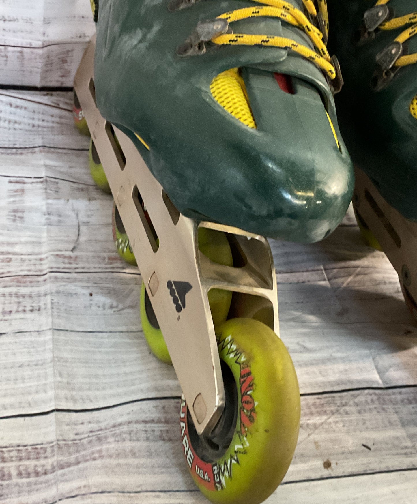 Fusion 10K Plastic Rollerblades Metallic Green