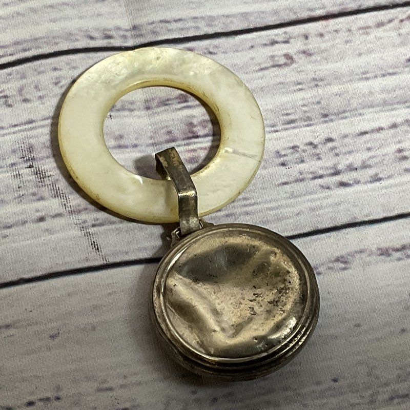 VTG./ANTIQUE Sterling Silver & Mother of Pearl Baby Teething/Rattle Ring