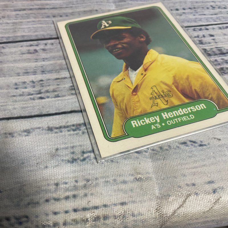 Vtg. Fleer 1982 Rickey Henderson #92 Ungraded Baseball Card Great Condition