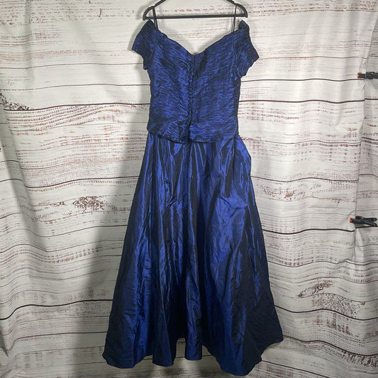Rose Taft Couture Blue 100% Silk Cap Sleeve Ballgown Formal Dress Size in Desc.
