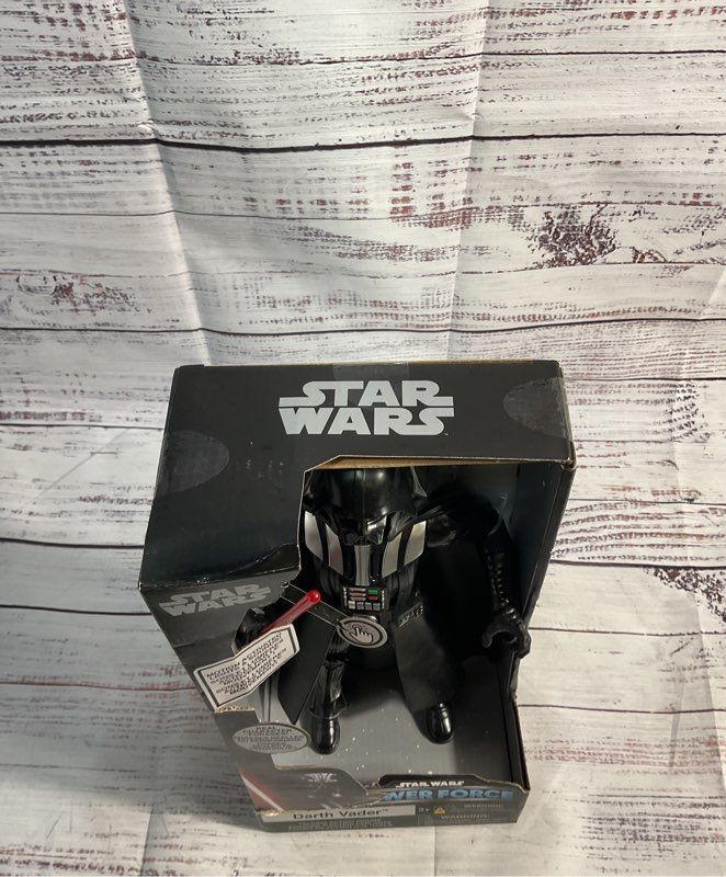 Star Wars Power Force Darth Vader Talking Action Figure Brand New