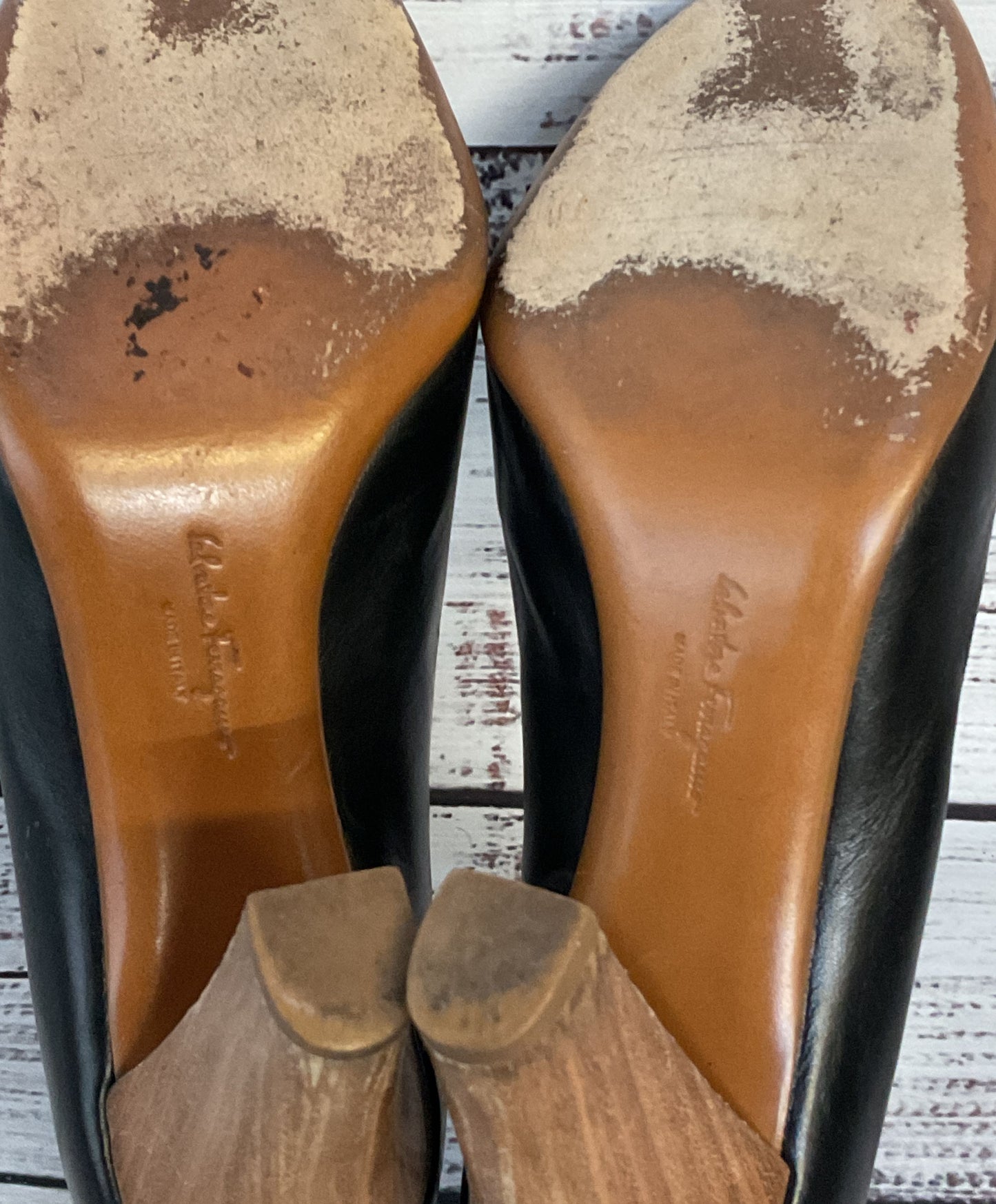 Salvatore Ferragamo Leather Criss Cross Wood Heel Pumps Black 7