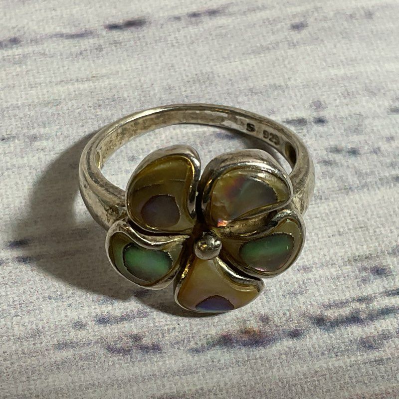 Sterling Silver & Abalone Flower SZ 6.5 Ring- 4.34g