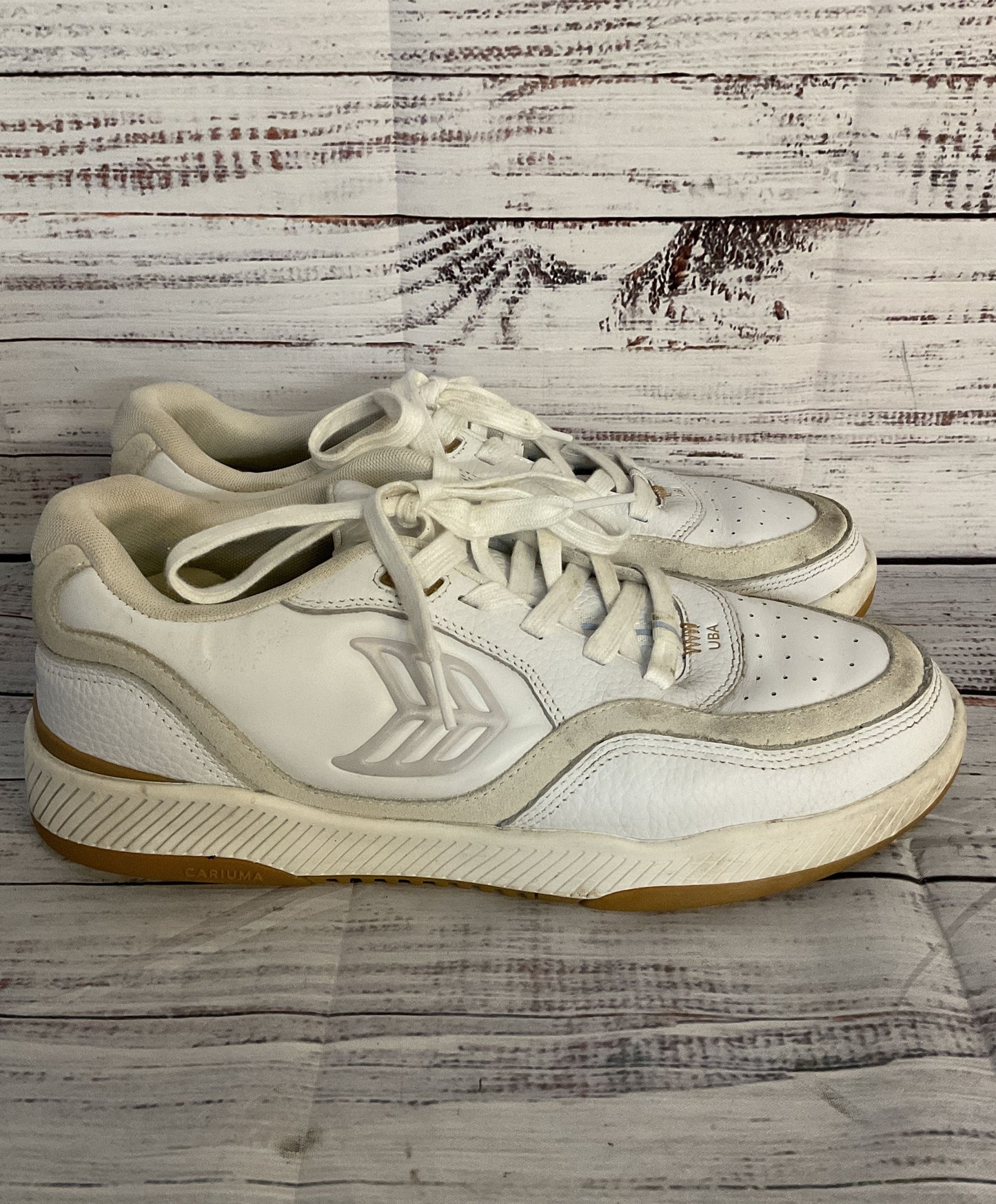 Cariuma Ube Leather Lace Up Sneakers White 11
