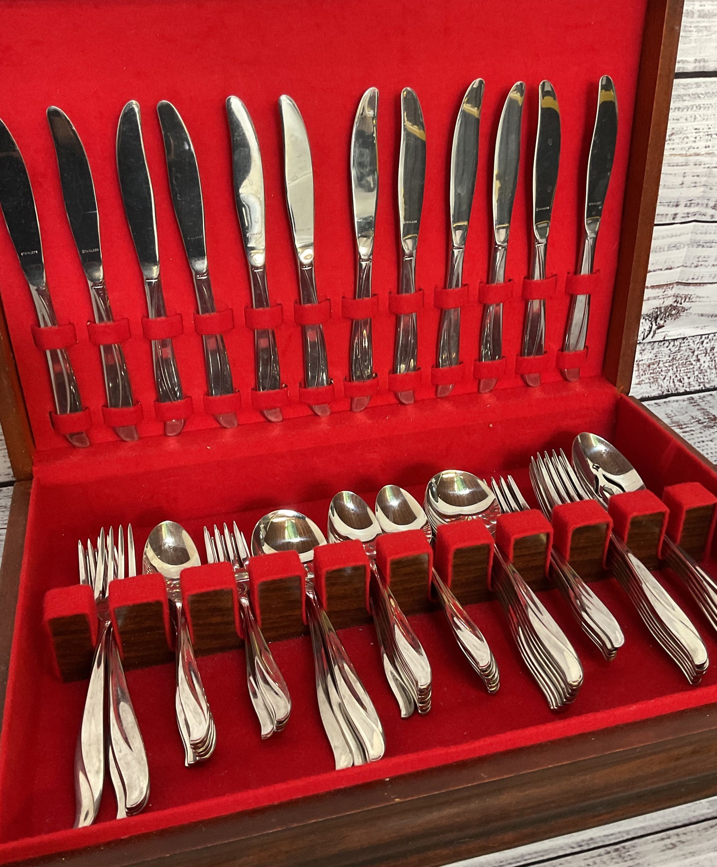 International RM Rogers Impression Stainless Steel Lot Of 76 Flatware Set