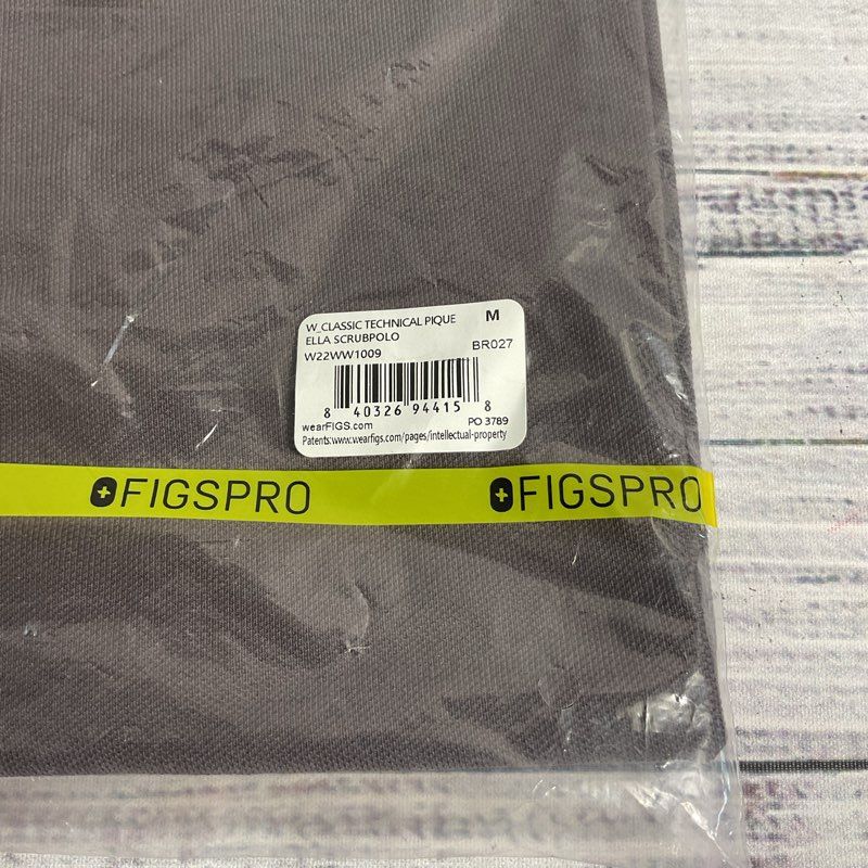 NWT Figs Pro Classic Technical Ella Pique Scrub Polo in Willow - Size M