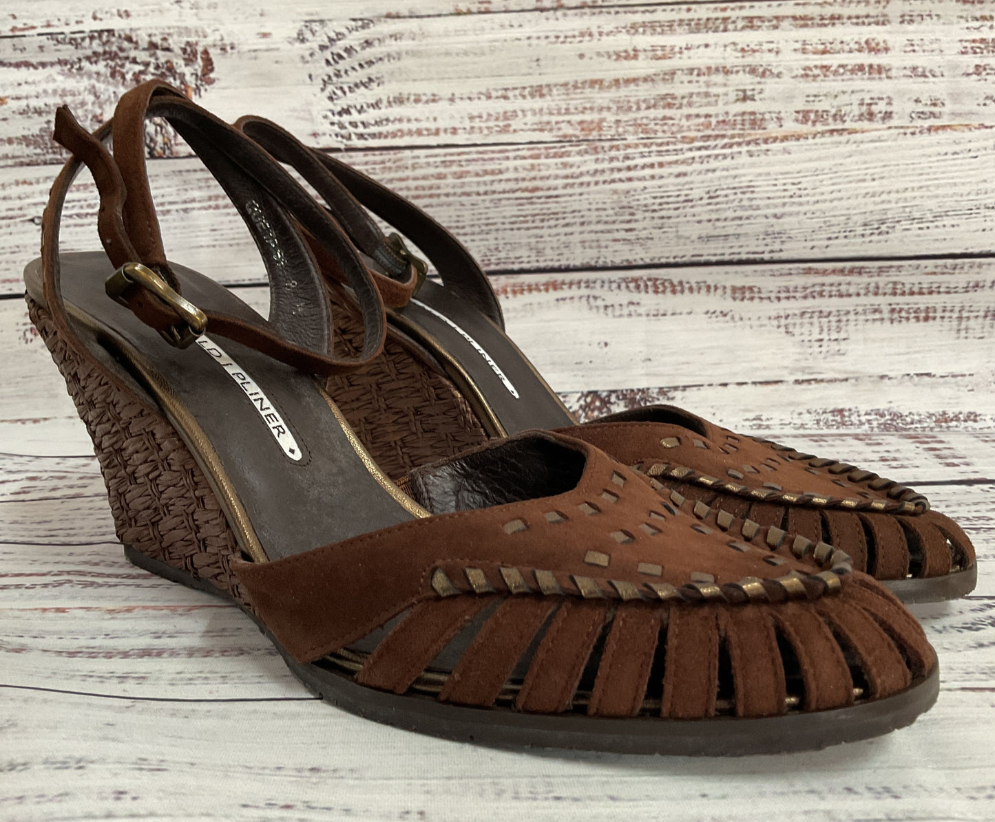 Donald J. Pliner Quetas Women's Brown Suede Wedge Sandals Size 8 Made in Spain