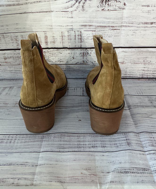 Women's Cecilia New York Gemma Suede Wedge Boots Size 9.5 Retail $200