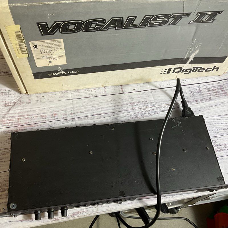 DIGITECH DIGITECH Vocalist II Harmony Processor with FS300 Footswitch- AS-IS