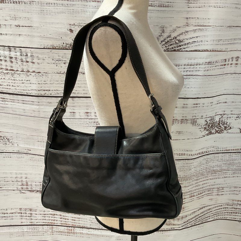 VTG. COACH Women's Black Leather Hampton Bag