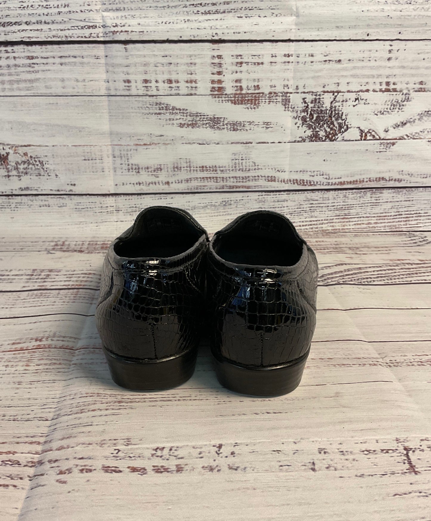 SAS Simplify Black Croc Tripad Everyday Loafer Women's Size 8