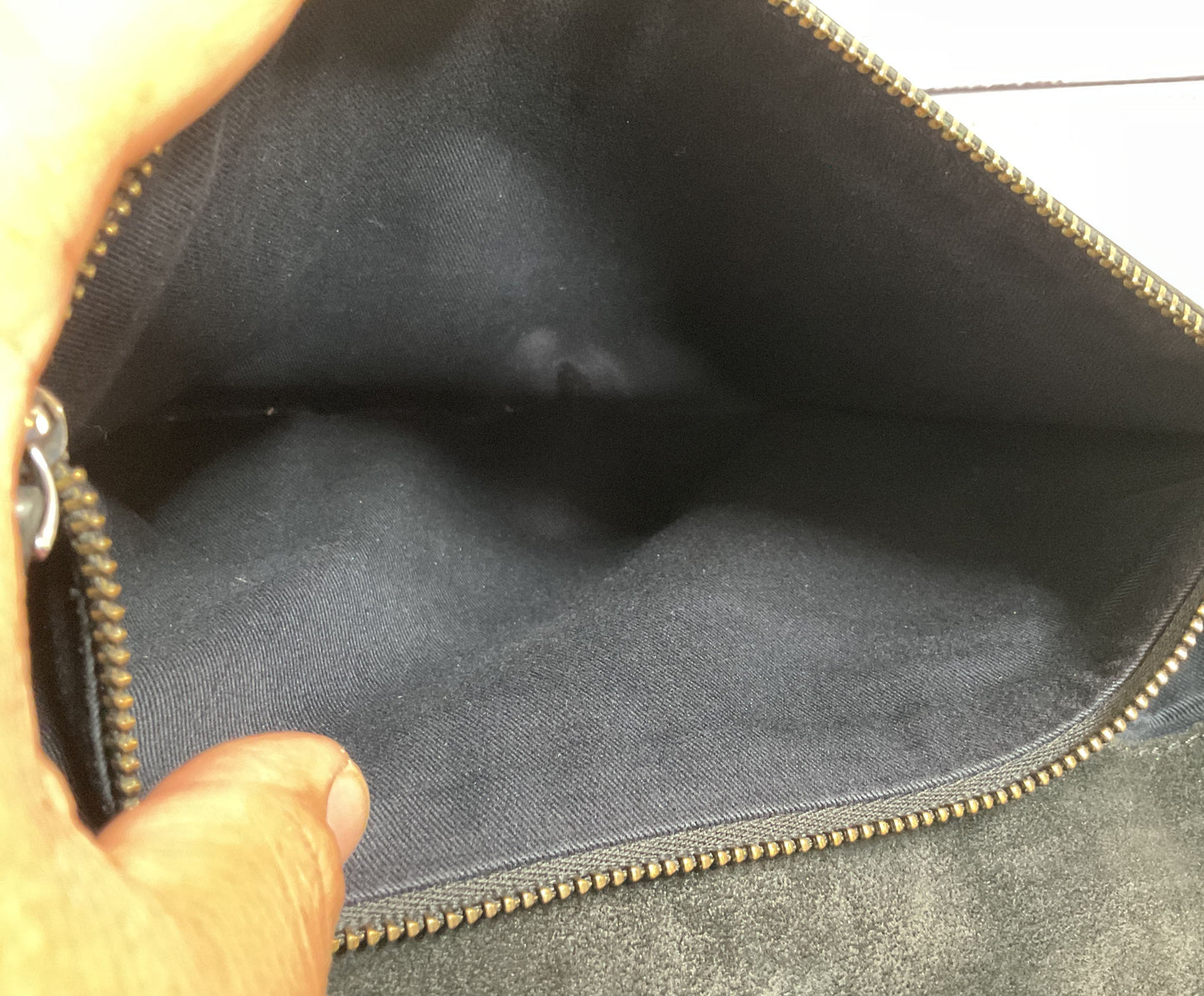 Hidden Land Women's Black Leather Crossbody Shoulder Bag