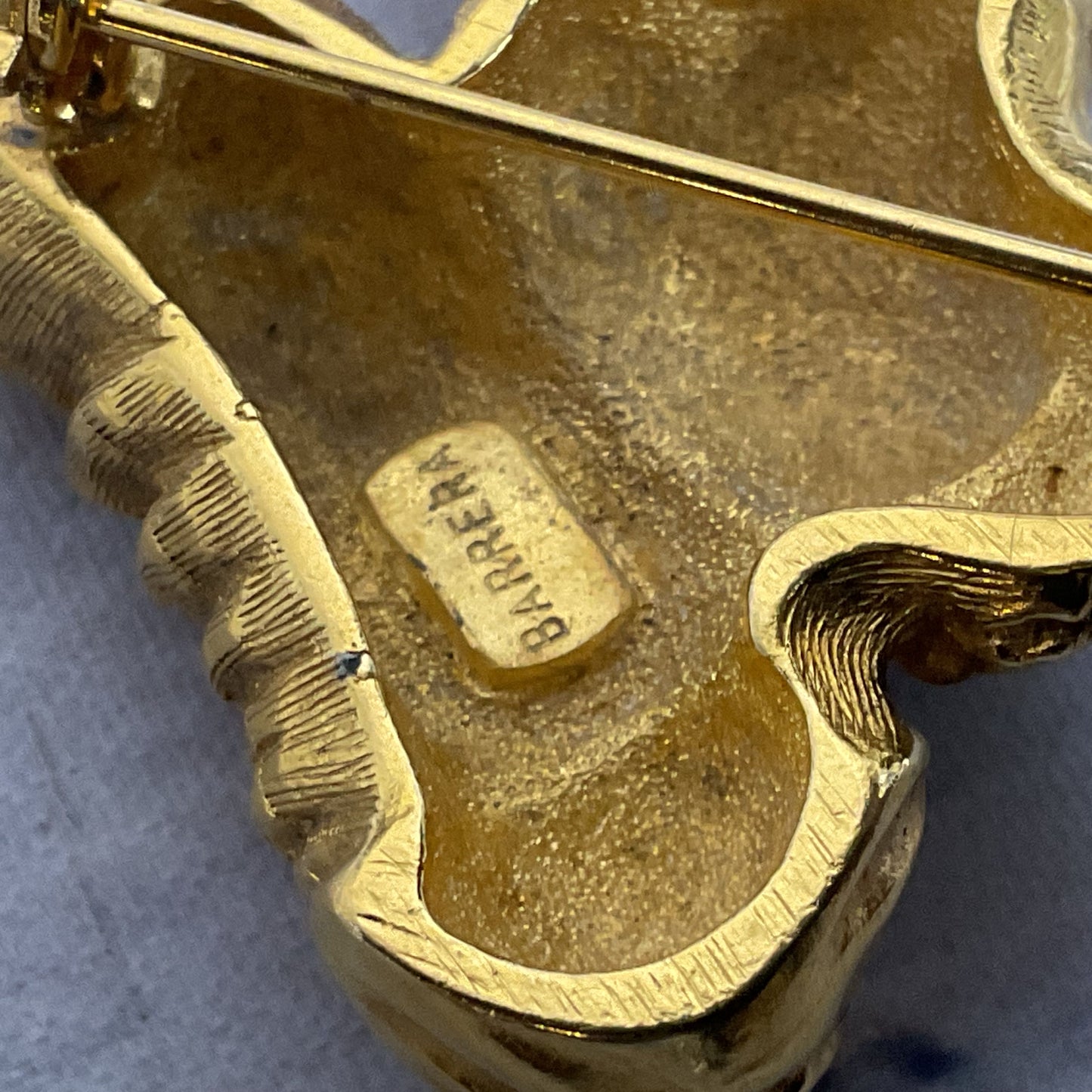 VTG. BARRERA Gold Tone & Rhinestone Cherub & Star Brooch- 2"