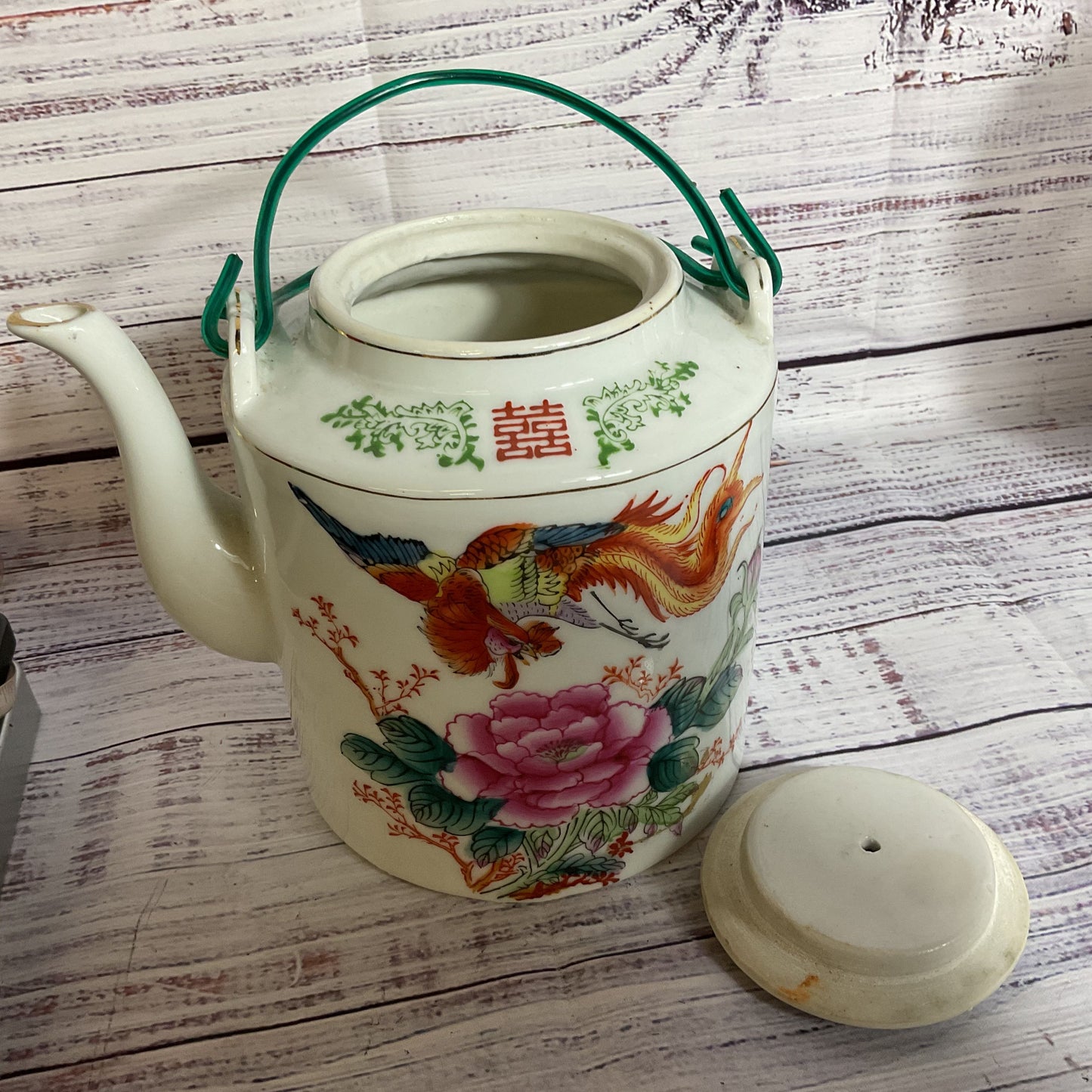 VTG. Chinese Famille Rose Dragon Teapot- 6.25" (1 of 3)
