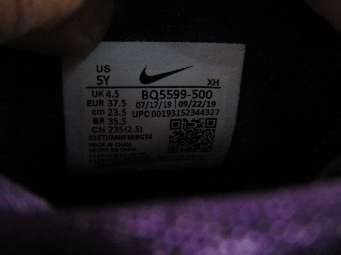 Nike Kyrie 6 GS Boy's Purple Basketball Sneakers Size 5 Y