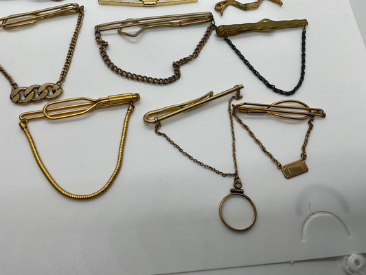 VTG. 9 Pieces of Tie/Collar Clips