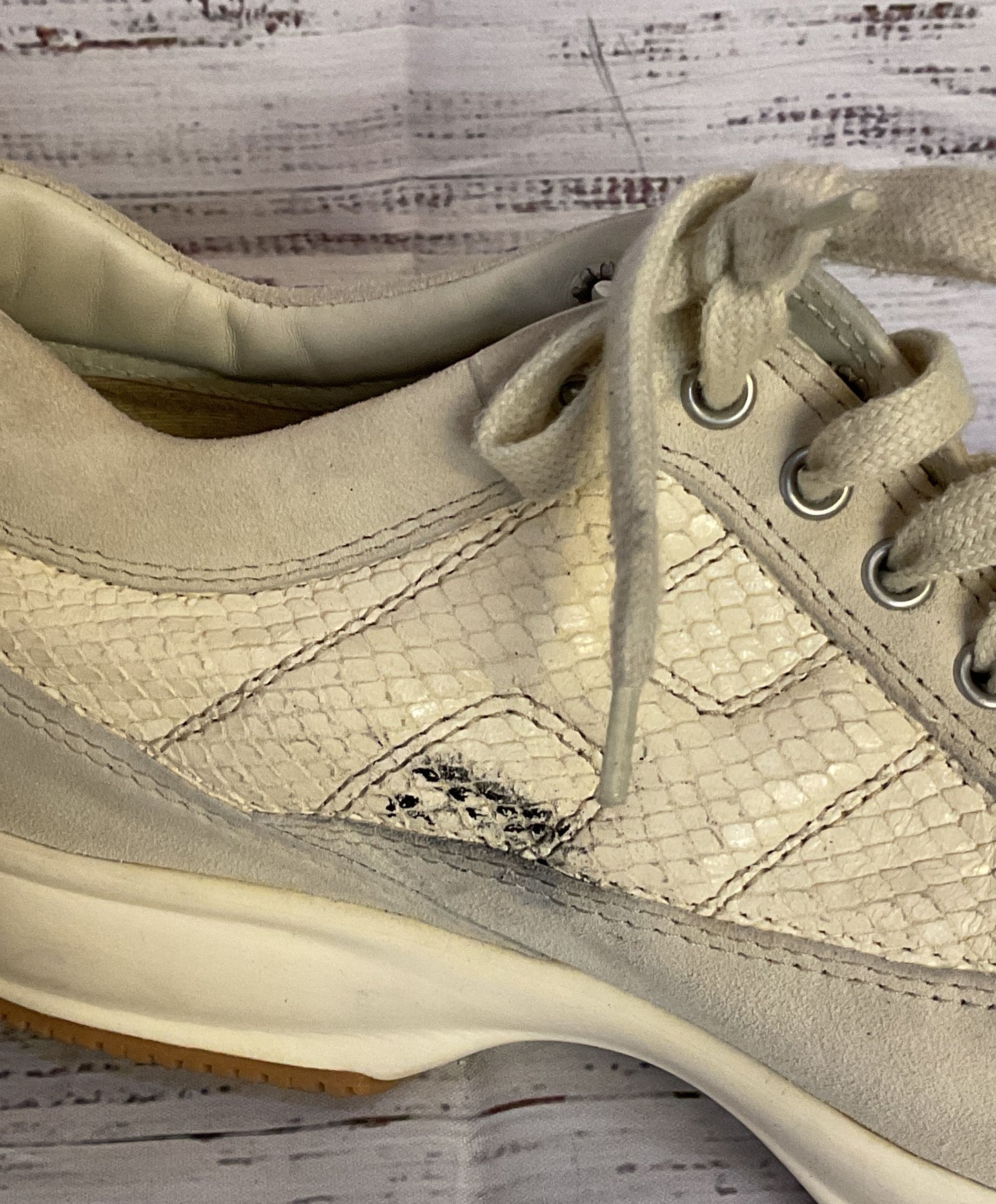 Hogan Suede Trimmed Snake Embossed Sneakers Light Grey Beige 9