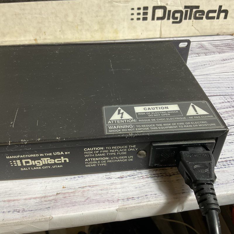 DIGITECH DIGITECH Vocalist II Harmony Processor with FS300 Footswitch- AS-IS