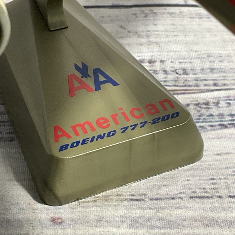 American Airlines Boeing 777 200 1:200 Scale Model W/ Stand