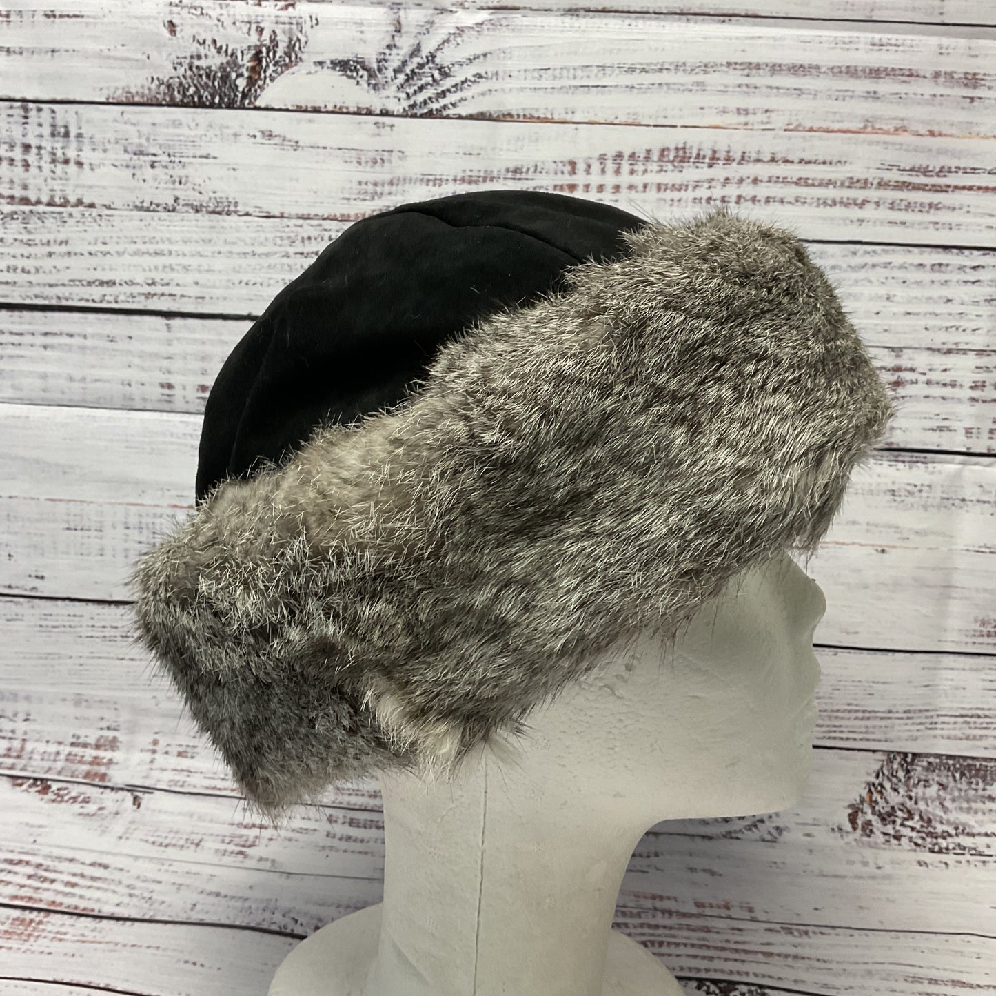 Surell Rabbit Fur Cuff Black Suede Shell Hat - Size OS