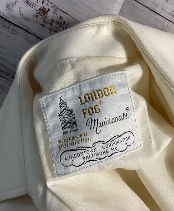London Fog Maincoats Women's White Wrap Closure Coat Size 8
