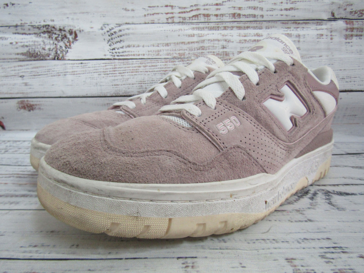 New Balance 550 Women's Lilac Chalk Suede Low Top Sneakers Size 8.5 BBW550PB