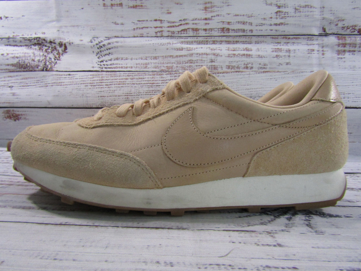 Nike Daybreak Premium Vachetta Tan Sneakers Women's Size 11 DR5377-200